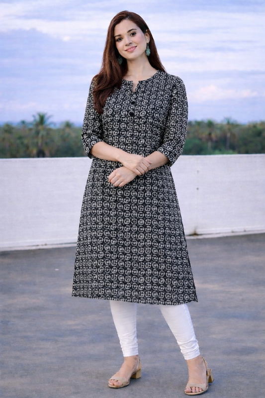 Classic Black Printed Women Kurti – Elegant Everyday Wear